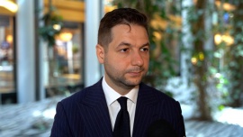 Kończy się 90-dniowe moratorium na cła nałożone przez Donalda Trumpa. Negocjacje UE–USA na razie bez porozumienia Strona główna