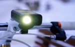Bezpieczniej na dwóch kołach. NAVITEL pokazuje kamery rowerowe 4K z oświetleniem